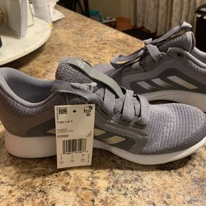 NEW w tags Adidas Women’s Edge Lux 4 running shoe
